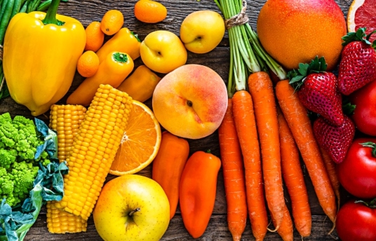seguros-sura-frutas-y-verduras-un-arcoiris-de-beneficios-imagen
