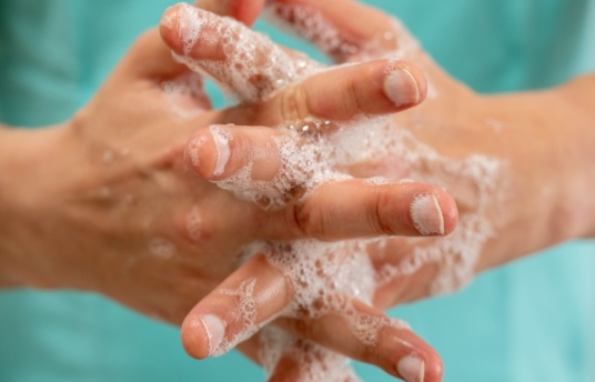 seguros-sura-lavarte-las-manos-una-estrategia-para-salvar-vidas-imagen