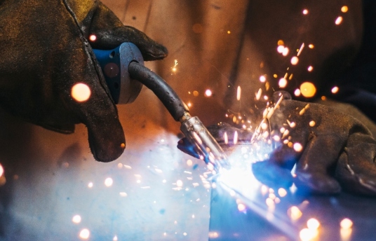 ¿Cómo retomar las operaciones en la industria metalmecánica?