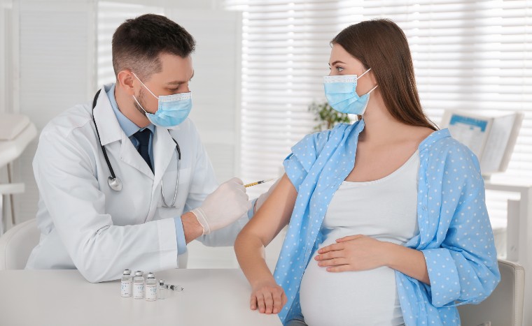 Vacunarse contra la sarampión y la rubeóla