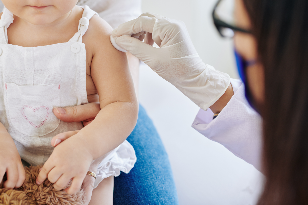 seguros-sura-se-saludable-lo-que-debes-saber-sobre-las-vacunas-a-recién-nacidos